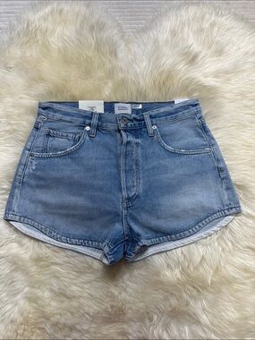 Citizens Of Humanity ABITA CURVED HEM
SHORT BLARE size 28